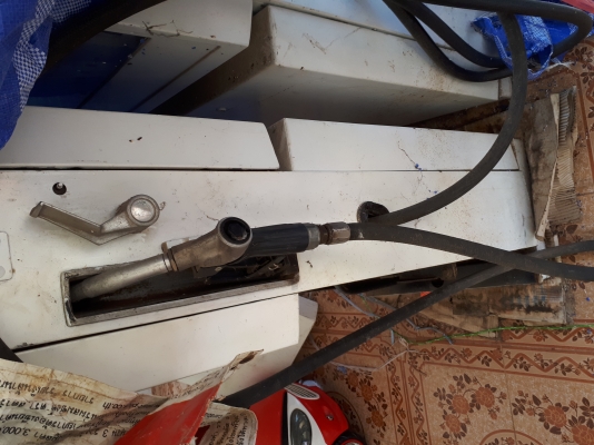 ขายหัวจ่ายน้ำมัน