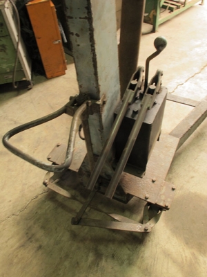 ขายเครนยีราฟตัวใหญ่ยกได้3ตัน