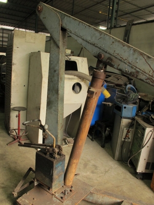 ขายเครนยีราฟตัวใหญ่ยกได้3ตัน