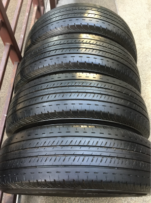 ยาง Bridgestone 205 70 15 กลางปี16 ดอกเต็ม ไม่มีปะ ราคาไม่แพง