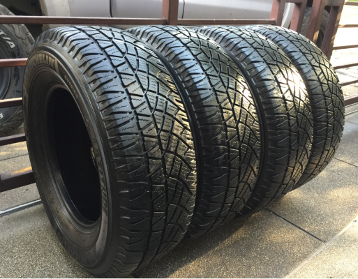 ยาง Michelin 225 70 15 ปี13 ดอกเต็ม ใช้ยาว ราคาไม่แพง