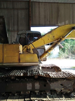 ขาย 650,000 KOBELCO sk 200-3 เก๋งเทา เล่มทะเบียน เครื่องดี  ปั้มแรง เอวดี ช่าวล่างดี รถพร้อมใช้ รถอยู่ นครปฐม 090-772-3710 090-772-3708