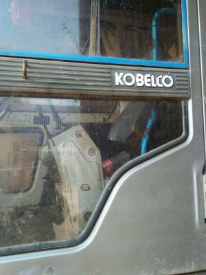 ขาย 650,000 KOBELCO sk 200-3 เก๋งเทา เล่มทะเบียน เครื่องดี  ปั้มแรง เอวดี ช่าวล่างดี รถพร้อมใช้ รถอยู่ นครปฐม 090-772-3710 090-772-3708