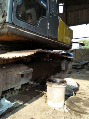 ขาย 650,000 KOBELCO sk 200-3 เก๋งเทา เล่มทะเบียน เครื่องดี  ปั้มแรง เอวดี ช่าวล่างดี รถพร้อมใช้ รถอยู่ นครปฐม 090-772-3710 090-772-3708