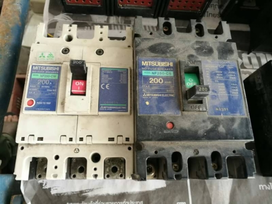 คู่นี้ 1400 บ. กทม.ส่งฟรี083-2000058 LINE ID: line83293 เบรกเกอร์ mitsubishi ขนาด 200 A. ตัวใหญ่ ไม่มีแตกหักใช้งานได้เลย