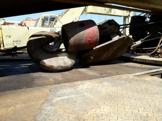 ขาย 2,550,000 รถเครน KATO 45 ton เครื่องดี ปั้มแรง รถพร้อมใช้ รถอยู่ สมุทปราการ 090-772-3710 090-772-3708