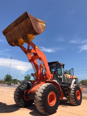 ขายรถตักล้อยาง HITACHI ZW310 (เทียบเท่า WA430-6) รถนอกนำเข้าจากญี่ปุ่น สภาพสวยพร้อมใช้ มีVDOการทำงานครับ