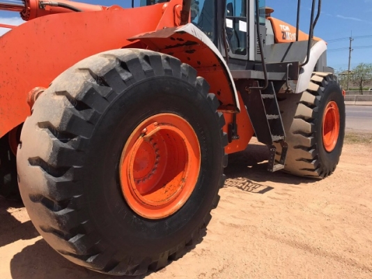 ขายรถตักล้อยาง HITACHI ZW310 (เทียบเท่า WA430-6) รถนอกนำเข้าจากญี่ปุ่น สภาพสวยพร้อมใช้ มีVDOการทำงานครับ