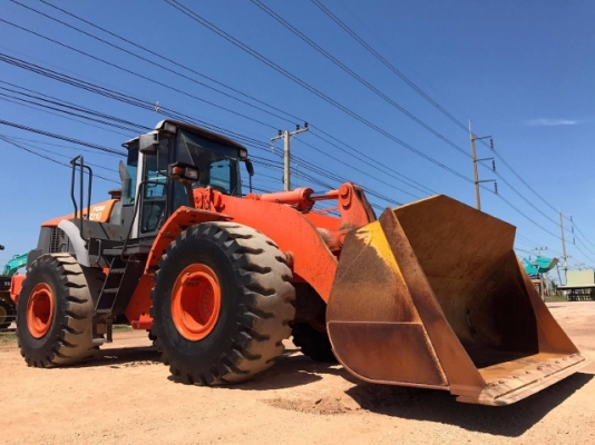 ขายรถตักล้อยาง HITACHI ZW310 (เทียบเท่า WA430-6) รถนอกนำเข้าจากญี่ปุ่น สภาพสวยพร้อมใช้ มีVDOการทำงานครับ