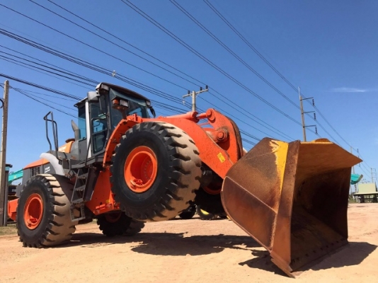 ขายรถตักล้อยาง HITACHI ZW310 (เทียบเท่า WA430-6) รถนอกนำเข้าจากญี่ปุ่น สภาพสวยพร้อมใช้ มีVDOการทำงานครับ