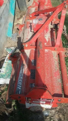 รถไถ 45 แรง DI  ปึ 53  เครื่องแห้งดี  พร้อมลุยงาน อุปกร  3 ชิ้น  ราคา  เบาฯฯ  245000 บาท    ดูรถ ที จ. ร้อยเอ็ด   วันทูคอล 098 668-3479 dtac 094 283-9369 สิทธิ์ คับ