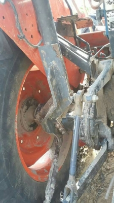 รถไถ 45 แรง DI  ปึ 53  เครื่องแห้งดี  พร้อมลุยงาน อุปกร  3 ชิ้น  ราคา  เบาฯฯ  245000 บาท    ดูรถ ที จ. ร้อยเอ็ด   วันทูคอล 098 668-3479 dtac 094 283-9369 สิทธิ์ คับ