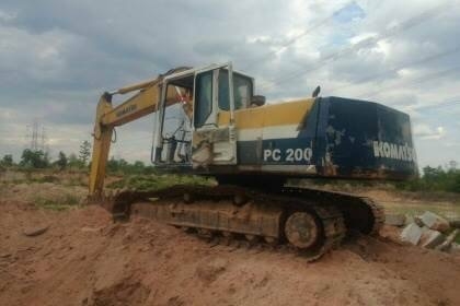 ขาย 485,000 บาท KOMATSU PC200-5 เครื่องดี ปั้มแรง โซ่หนา เอวแน่น ไฟฟ้าตัด พร้อมใช้งาน เอกสารอินวอยท์  รถอยู่ จ.ขอนแก่น โทร&amp;ไอดีไลน์ 0610710295