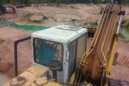 ขาย 485,000 บาท KOMATSU PC200-5 เครื่องดี ปั้มแรง โซ่หนา เอวแน่น ไฟฟ้าตัด พร้อมใช้งาน เอกสารอินวอยท์  รถอยู่ จ.ขอนแก่น โทร 098-1862844อ๊อฟ 101 ไอดีไลน์ ja5657
