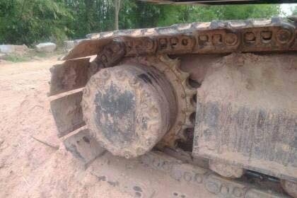 ขาย 485,000 บาท KOMATSU PC200-5 เครื่องดี ปั้มแรง โซ่หนา เอวแน่น ไฟฟ้าตัด พร้อมใช้งาน เอกสารอินวอยท์  รถอยู่ จ.ขอนแก่น โทร 098-1862844อ๊อฟ 101 ไอดีไลน์ ja5657
