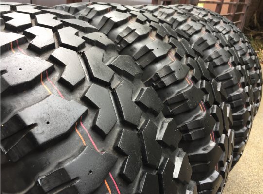 ยาง Mud Maxxis 32 11.5 R15 ดอกเต็ม ไม่มีปะ ราคาไม่แพง