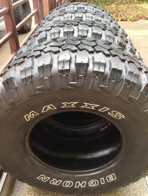 ยาง Mud Maxxis 32 11.5 R15 ดอกเต็ม ไม่มีปะ ราคาไม่แพง