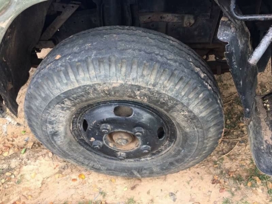 ISUZU NKR57L ราคา 255,000 บาท เครื่อง 4BE1-110 แรง หัวบาง ยางดี คัสชีสวย กระบะยาว 4.2 เมตร พวงมาลัยเ