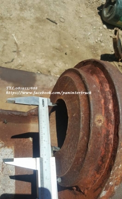 BUCKET บุ๊งกี๋ตักหิน ,ตักทราย สำหรับรถขุดไซค์200 ,220 /สลัก 80 มิล/ แบบธรรมดา  / ปากกว้าง : 1 เมตร 45 เซนติเมตร / ราคาเพียง(ใบละ) 18,000 บาท สนใจรีบติดต่อ 0819337688