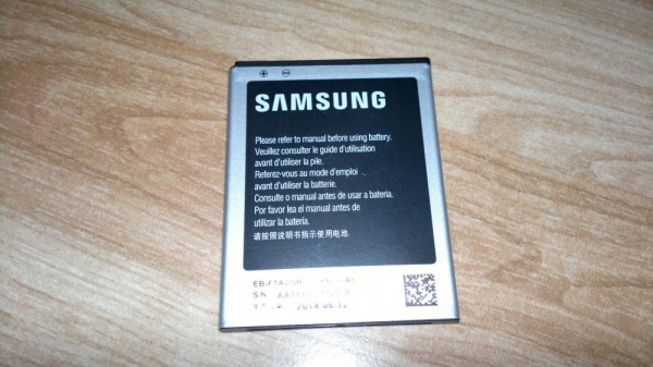ขายถูก แบต Samsung S2 สภาพสวย ไม่เสื่อม