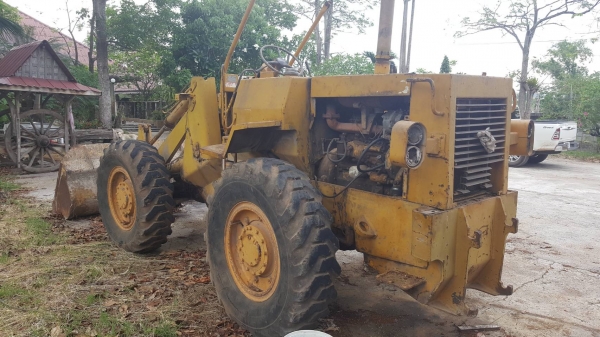 ขาย รถตัก CAT 910 เครื่องดี เกียร์ใหม่ ปั้มดี รถใช้งานได้ครับ ขาย รถตัก CAT 910 เครื่องดี เกียร์ใหม่ ปั้มดี รถใช้งานได้ครับ