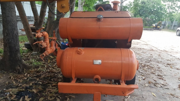 ขาย เครื่องปั้มลม MITSUI ขนาด 9 บาร์ แถมหัวแย็ก 1 ชุด เครื่อง HINO EC100 130 แรงม้า 6 สูบ ราคาต่อรองได้ครับ