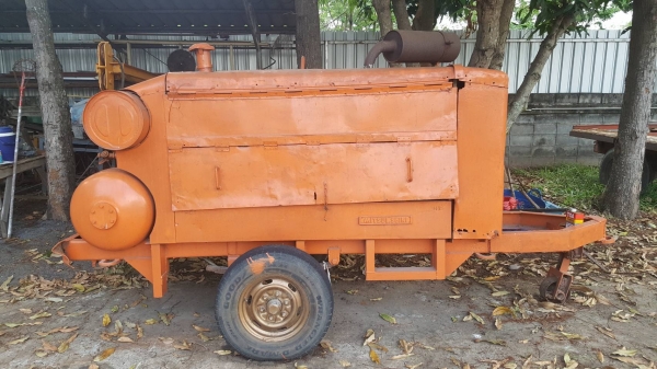 ขาย เครื่องปั้มลม MITSUI ขนาด 9 บาร์ แถมหัวแย็ก 1 ชุด เครื่อง HINO EC100 130 แรงม้า 6 สูบ ราคาต่อรองได้ครับ