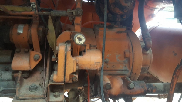 ขาย เครื่องปั้มลม MITSUI ขนาด 9 บาร์ แถมหัวแย็ก 1 ชุด เครื่อง HINO EC100 130 แรงม้า 6 สูบ ราคาต่อรองได้ครับ