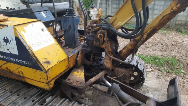 ขาย รถแบคโฮเล็ก KOMATSU PC20-5 เครื่องดี ปั้มดี ช่วงล่างแน่น รถใช้งานอยู่ครับ เอกสารใบซื้อขาย