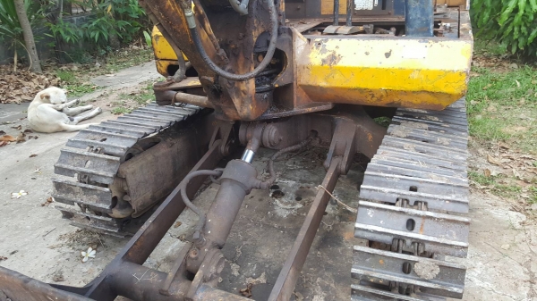 ขาย รถแบคโฮเล็ก KOMATSU PC20-5 เครื่องดี ปั้มดี ช่วงล่างแน่น รถใช้งานอยู่ครับ เอกสารใบซื้อขาย