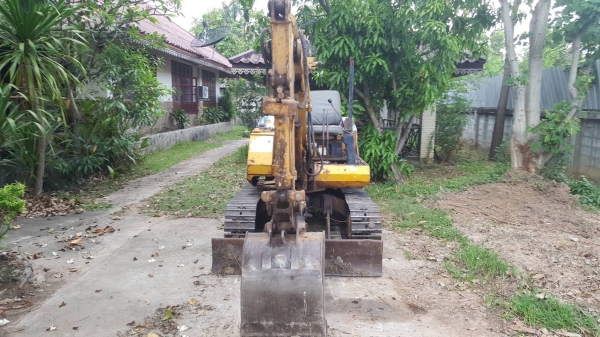 ขาย รถแบคโฮเล็ก KOMATSU PC20-5 เครื่องดี ปั้มดี ช่วงล่างแน่น รถใช้งานอยู่ครับ เอกสารใบซื้อขาย