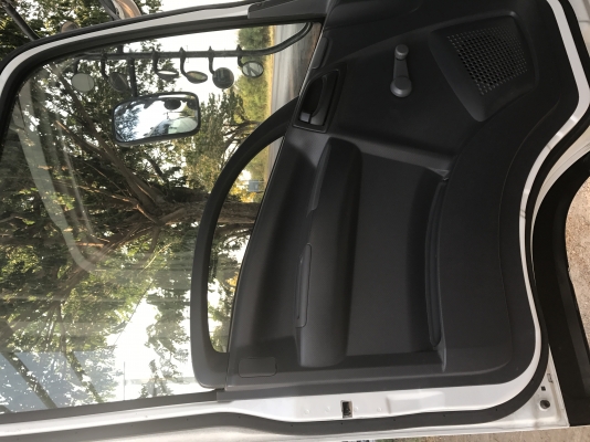 ขาย6ล้อISUZU FRR 210แรง จดปี56 ยูโร3 ไมล์40,000กิโลกระบะเหล็กพร้อมคอกยาว6.5เใตร