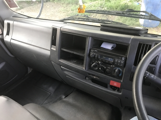 ขาย6ล้อISUZU FRR 210แรง จดปี56 ยูโร3 ไมล์40,000กิโลกระบะเหล็กพร้อมคอกยาว6.5เใตร