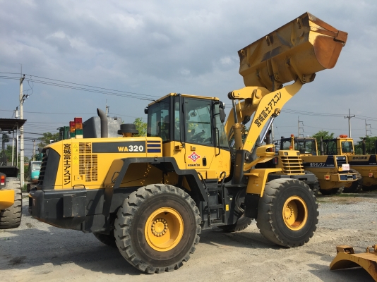 KOMATSU WA320-6 รุ่นใหม่กว่าห้างในไทย นำเข้าจากญี่ปุ่น สภาพดีมากสวยแบบเดิมๆมาเลยครับ