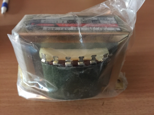 ขายหม้อแปลงไฟ 220v เป็น 12-20v เก่าญี่ปุ่น