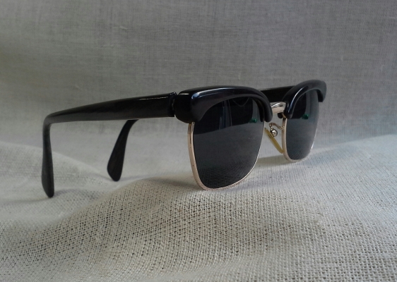 แว่นตาคลับมาสเตอร์โกลด์ฟิลด์ &#039;เทพเจ้าของชาวเยอรมัน&#039;  Vintage RODENSTOCK Teno handmade in Germany  12K
