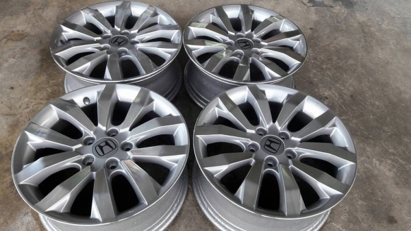 ขายล้อแม็ก civic fd 17" ขายล้อแม็ก civic fd 17"