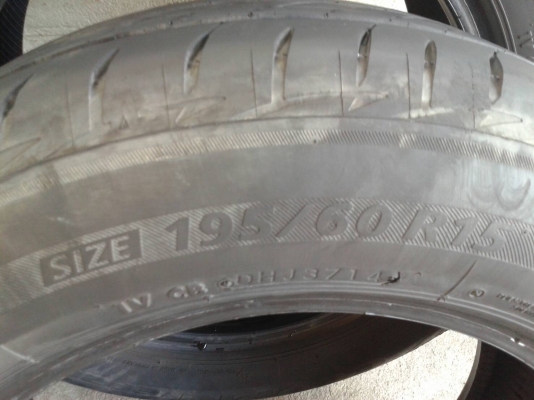 ยาง บริสโตน 195/60R15ปี14 สวยๆ ชุดนี้ ราคา 2990 บาท ยาง บริสโตน 195/60R15ปี14 สวยๆ ชุดนี้ ราคา 2990 บาท