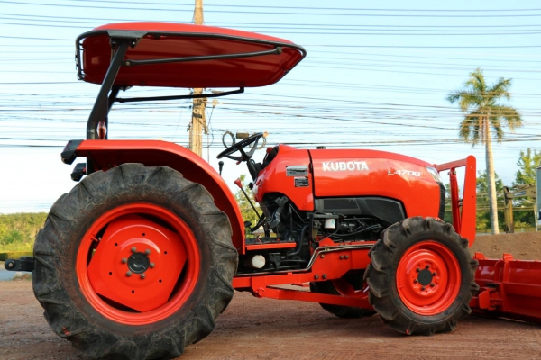 ขายรถไถ KUBOTA L4708 พร้อมดันหน้า และผานหลัง พร้อมใช้งานได้เลย 380,000 มีรถขนส่งบริการขนส่งทั่วไทย สามย่านแทรคเตอร์ อ.แกลง จ.ระยอง 0818618678,0899347475 https://www.facebook.com/DC-Tractor-Rayong-3071545327?/shop? id line=081-8618678 id line=089-9347475 ขายรถไถ KUBOTA L4708 พร้อมดันหน้า และผานหลัง พร้อมใช้งานได้เลย 380,000 มีรถขนส่งบริการขนส่งทั่วไทย สามย่านแทรคเตอร์ อ.แกลง จ.ระยอง 0818618678,0899347475 https://www.facebook.com/DC-Tractor-Rayong-3071545327?/shop? id line=081-8618678 id line=089-9347475