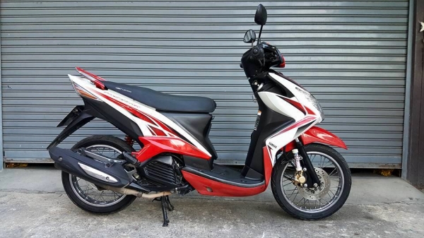 ขออนุญาติขาย YAMAHA MIO 125 รุ่นไฟหน้า 2 ตา แดงขาว ฟรีค่าโอน