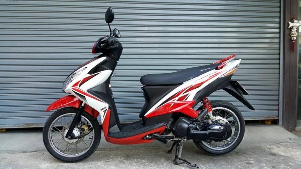 ขออนุญาติขาย YAMAHA MIO 125 รุ่นไฟหน้า 2 ตา แดงขาว ฟรีค่าโอน