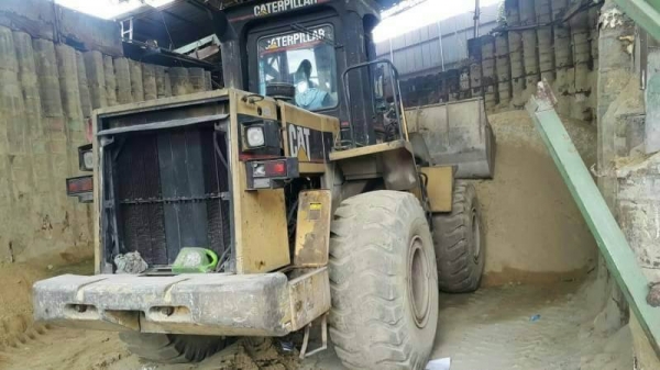 ขาย 850,000 CAT 950 F 2  เครื่องดี ปั้มแรง เอวแน่น เล่มทะเบียน รถสวยพร้อมใช้  รถอยู่ สมุทปราการ โทร&amp;ไอดีไลน์ 0610710295