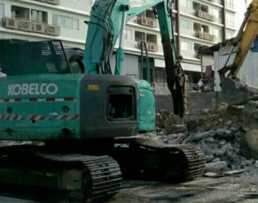 ขาย 950,000 KOBELCO SK235SR ไฟฟ้าครบ เครื่องดี ปั้มแรง เอวแน่น ช่วงล่างเต็ม อินวอยทร์ รถพร้อมใช้ รถอยู่ กทม. โทร&ไอดีไลน์ 0610710295 ขาย 950,000 KOBELCO SK235SR ไฟฟ้าครบ เครื่องดี ปั้มแรง เอวแน่น ช่วงล่างเต็ม อินวอยทร์ รถพร้อมใช้ รถอยู่ กทม. โทร&ไอดีไลน์ 0610710295