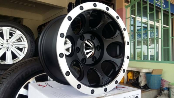 ขายล้อแม็กใหม่ te37x กับ xj-01 16" ขายล้อแม็กใหม่ te37x กับ xj-01 16"