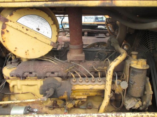 แทรคเตอร์ Caterpillar รุ่น D6C แทรคเตอร์ Caterpillar รุ่น D6C