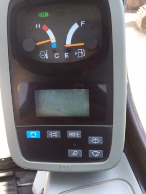 ขายKOBELCO SK135SR-1ES  YY04   มาใหม่  เก่าญี่ปุ่นแท้  มีผานดัน  มีลายแย๊ก  4,XXX  ชั่วโมง  สภาพสวยมากๆๆ  ลองระบบกันได้ทุกวัน  โทร  089-3818694  ดวงนภา