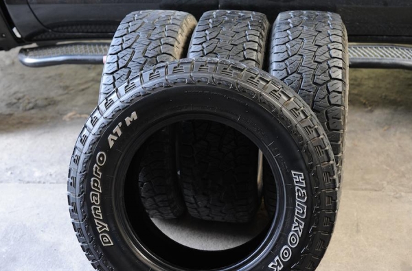 ยาง AT 265 65 17 ปี 15