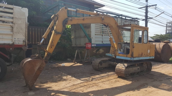 ขาย แบคโฮ KOMATSU 10 HT รุ่น 2 มีไลน์แย็กเรียบร้อย เครื่องแน่น ปั้มดี เอวไม่หลวม ช่วงล่างเต็ม เอกสารใบซื้อขาย