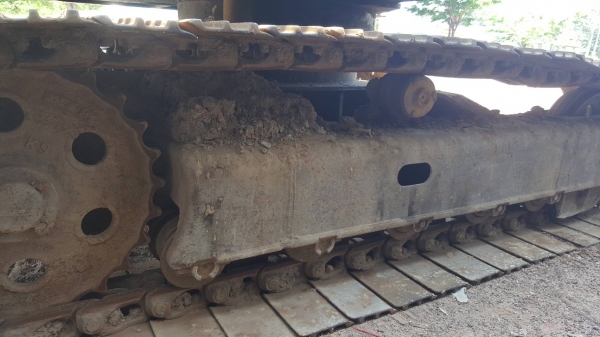 ขาย แบคโฮ KOMATSU 10 HT รุ่น 2 มีไลน์แย็กเรียบร้อย เครื่องแน่น ปั้มดี เอวไม่หลวม ช่วงล่างเต็ม เอกสารใบซื้อขาย