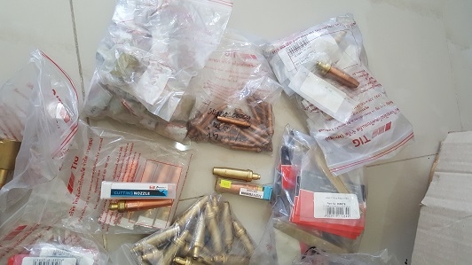 ขายอุปกรณ์หัวตัดแก๊ซมีหลายชิ้นเหมารวมราคาชิ้นละ 100 บาท ขายอุปกรณ์หัวตัดแก๊ซมีหลายชิ้นเหมารวมราคาชิ้นละ 100 บาท